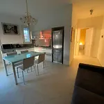 Appartamento Elena - View - Private Garage